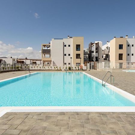 Homeforguest Apartamento En Residencia De Lujo Con Terraza Y Piscina La Guirra Eksteriør bilde