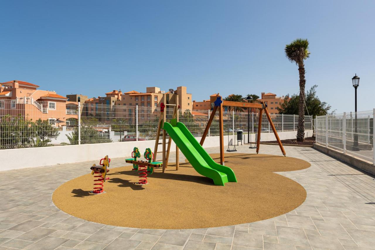 Homeforguest Apartamento En Residencia De Lujo Con Terraza Y Piscina La Guirra Eksteriør bilde