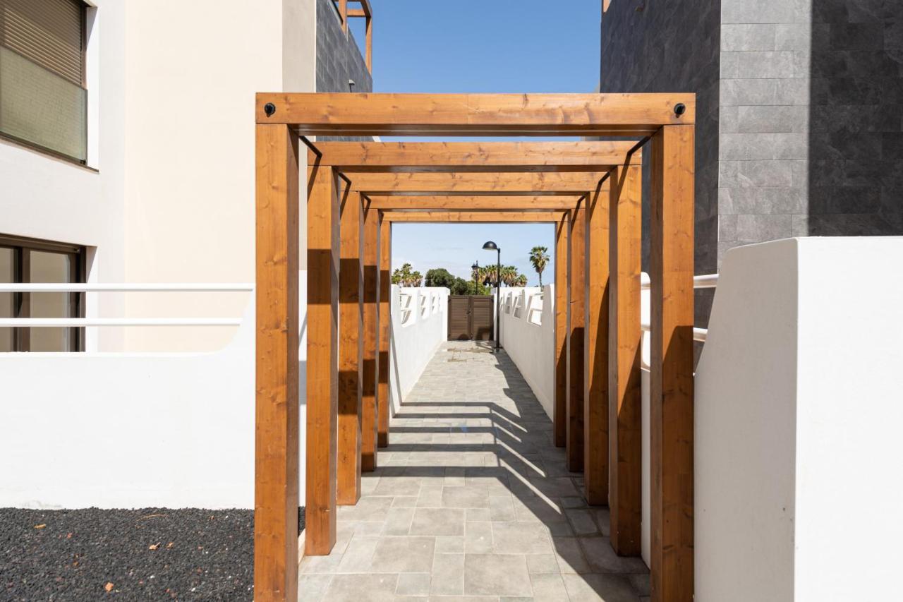 Homeforguest Apartamento En Residencia De Lujo Con Terraza Y Piscina La Guirra Eksteriør bilde