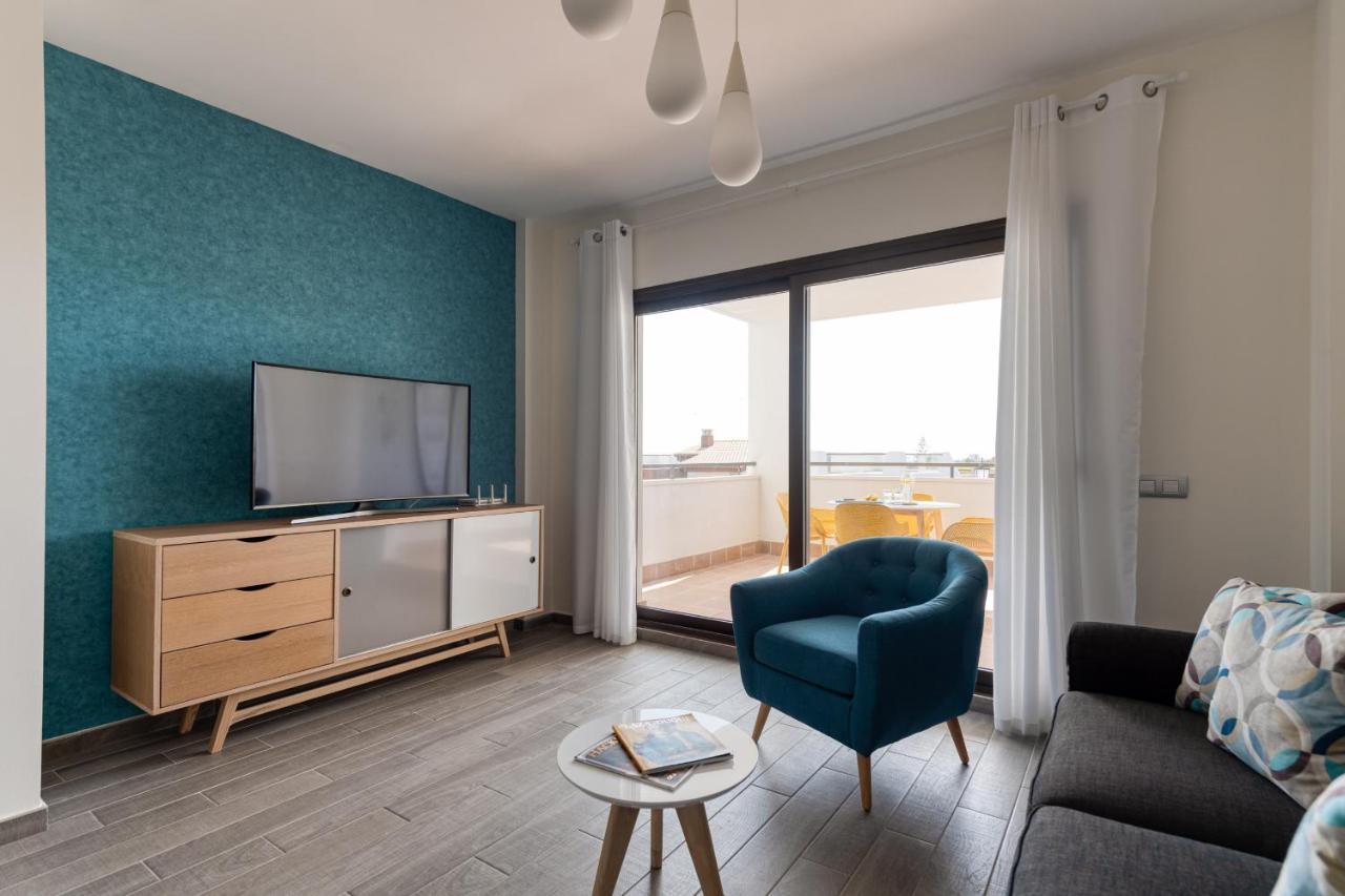 Homeforguest Apartamento En Residencia De Lujo Con Terraza Y Piscina La Guirra Eksteriør bilde