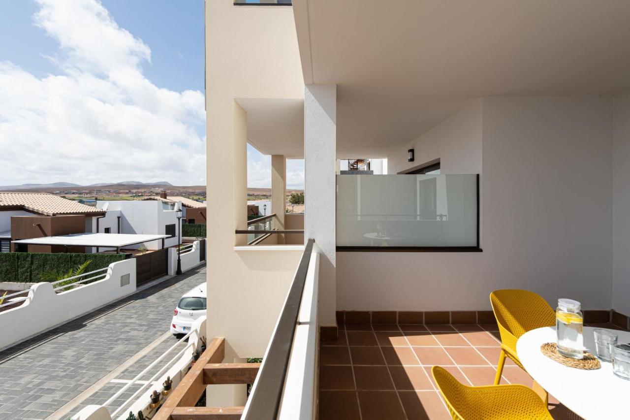 Homeforguest Apartamento En Residencia De Lujo Con Terraza Y Piscina La Guirra Eksteriør bilde