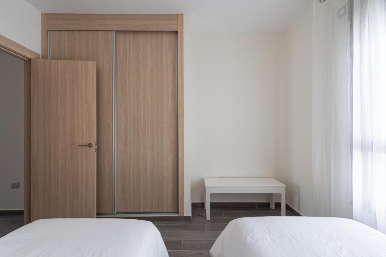 Homeforguest Apartamento En Residencia De Lujo Con Terraza Y Piscina La Guirra Eksteriør bilde