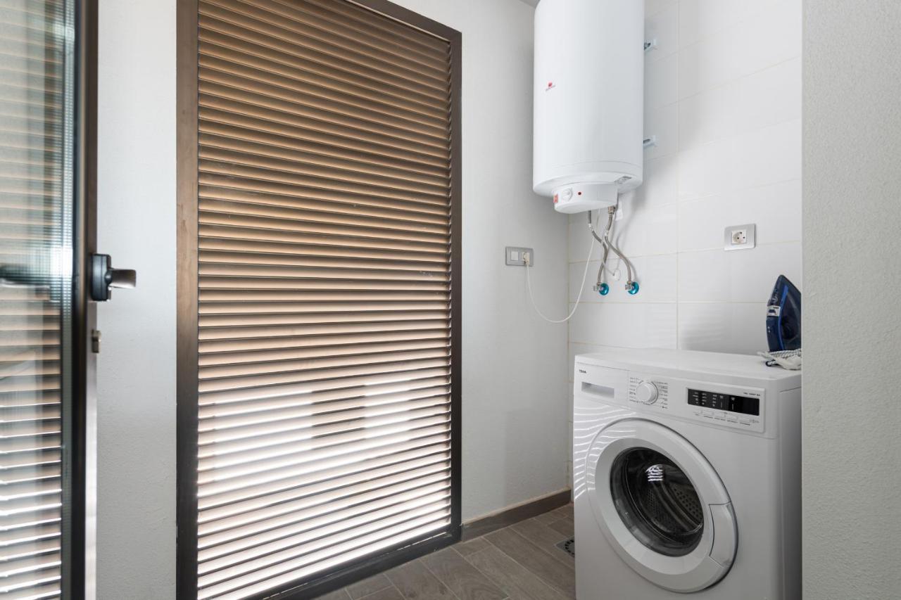 Homeforguest Apartamento En Residencia De Lujo Con Terraza Y Piscina La Guirra Eksteriør bilde